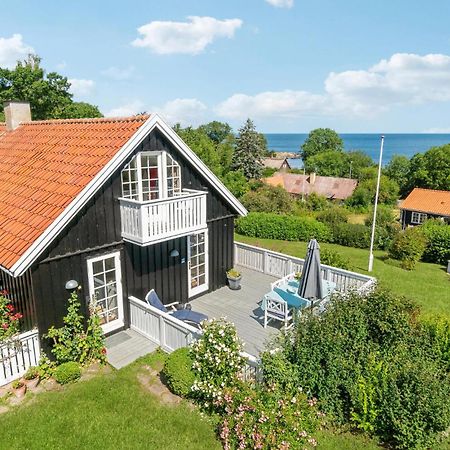 Lovely Home In Svaneke With House Sea View エクステリア 写真