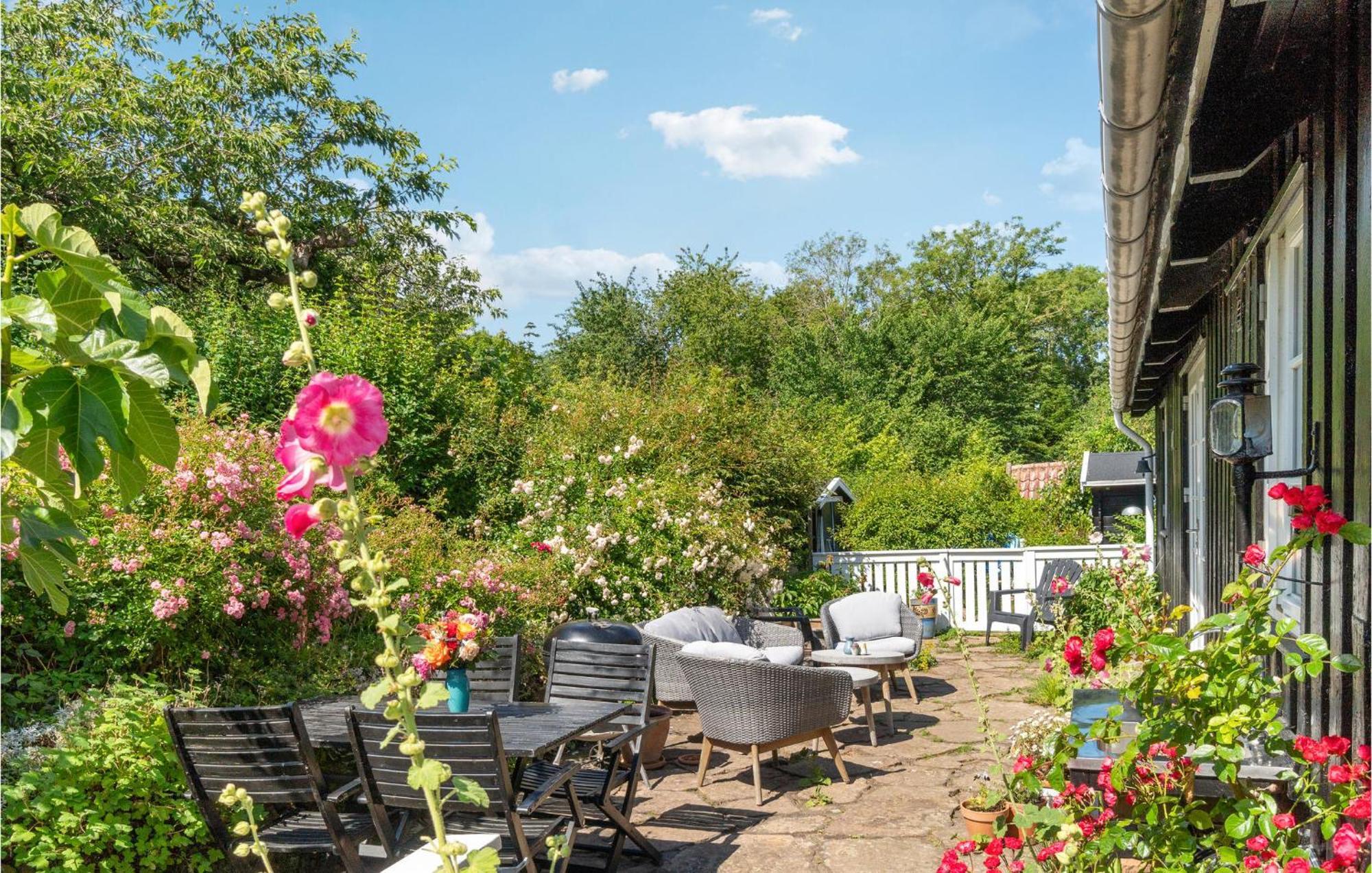 Lovely Home In Svaneke With House Sea View エクステリア 写真